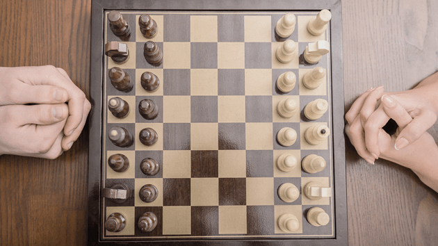 La stratégie aux échecs - 5 grands principes à connaître (2024)