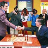 The World's Great Chess Games: Karpov - Kasparov Stock Illustration by  ©kuco #49773055