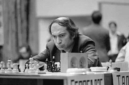 Best Sacrifices Played by Mikhail Tal - TheChessWorld