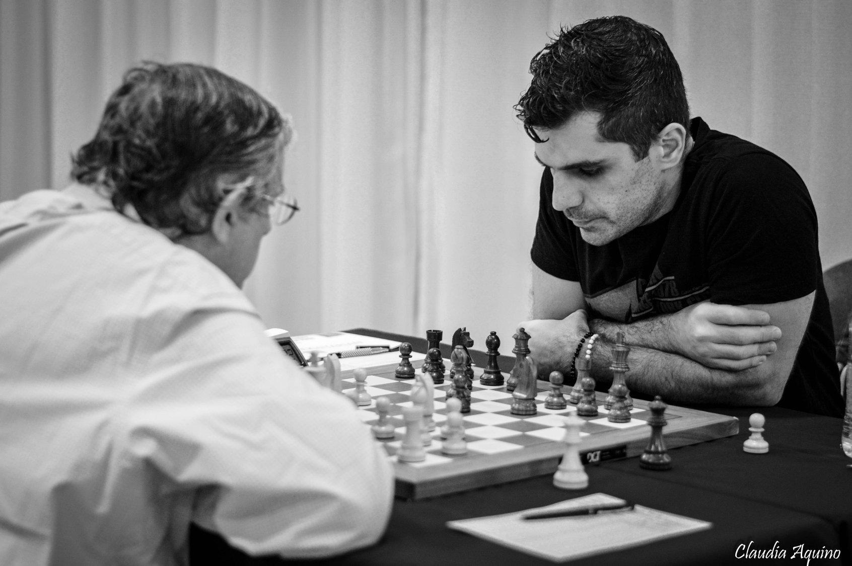 GMKrikor jogando Xadrez em Porto Alegre