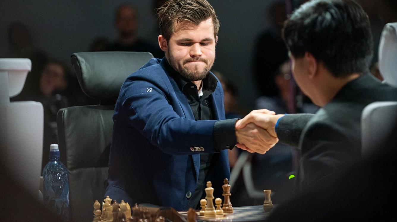 Chess960-Weltmeisterschaft: Carlsen wirft hin, So schon fast am Ziel