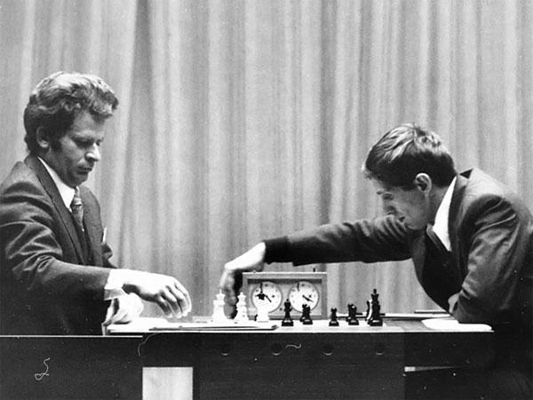 Bobby Fischer Breaks Boris Spassky's Ego - Best Of The 70s