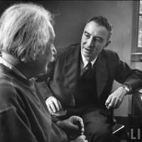 Einstein vs. Oppenheimer