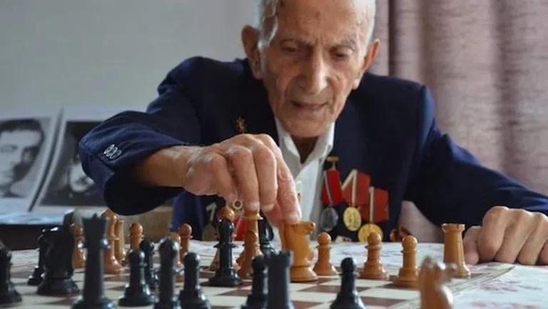 Krikor Mekhitarian  Chess Celebrity 
