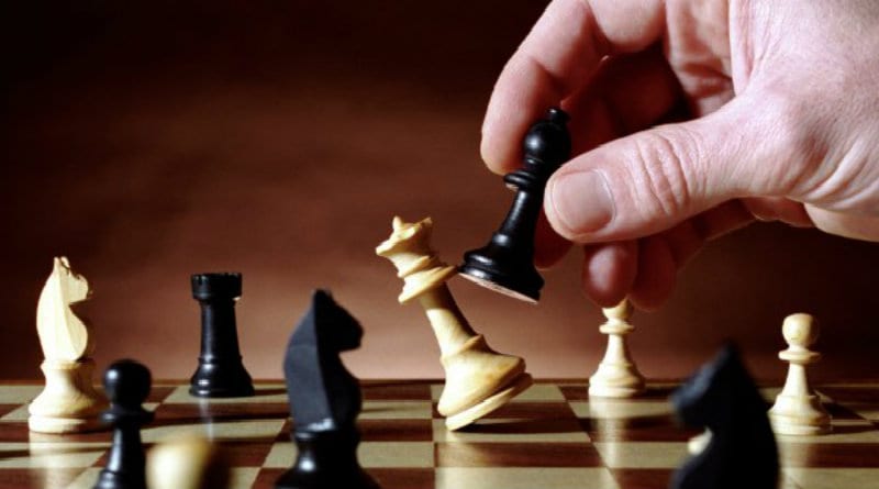 Mundial de xadrez tem jogo mais longo da história com 136 lances e 8h