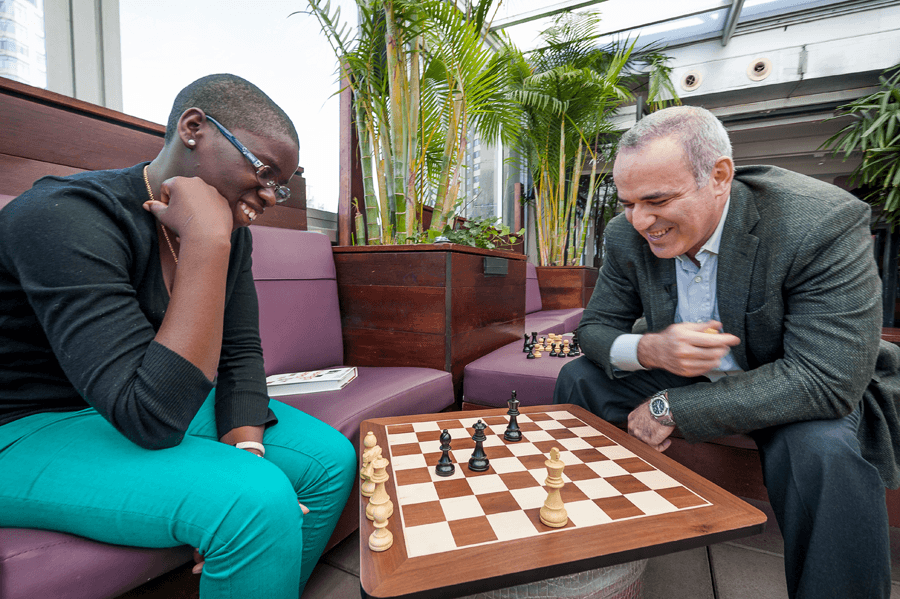 Rainha de Katwe mostra que xadrez é muito mais que tabuleiro, peças e  jogadores 