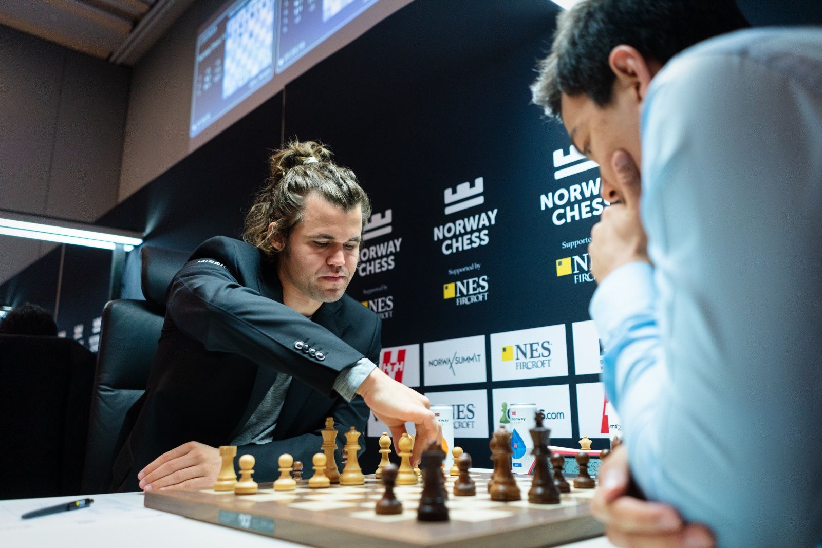 World Chess Championship: Magnus Carlsen, Fabiano Caruana set record for  longest streak of draws after ninth successive stalemate-Sports News ,  Firstpost