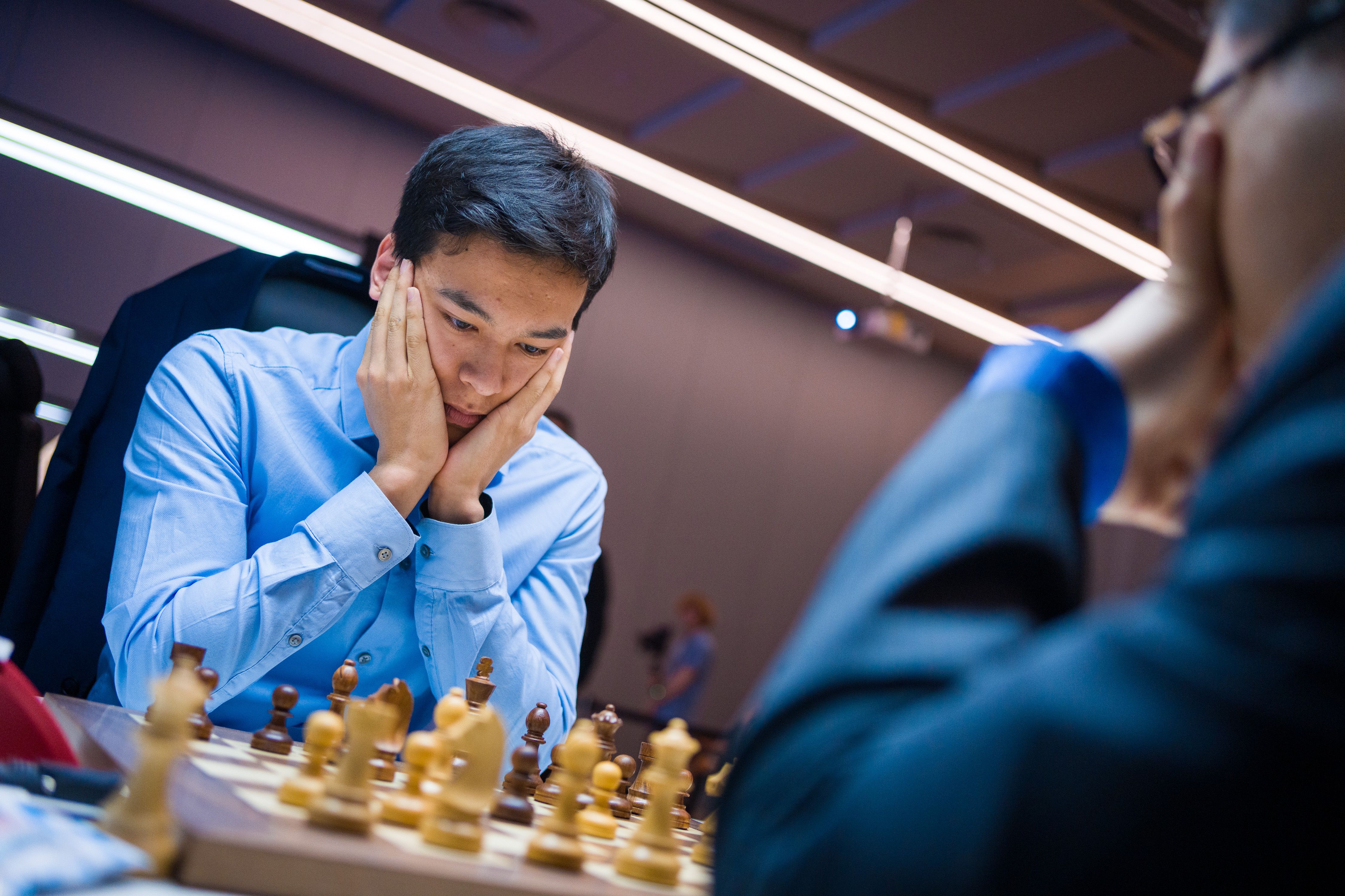 Chess.com Português on X: Abdusattorov VENCE, conta com a