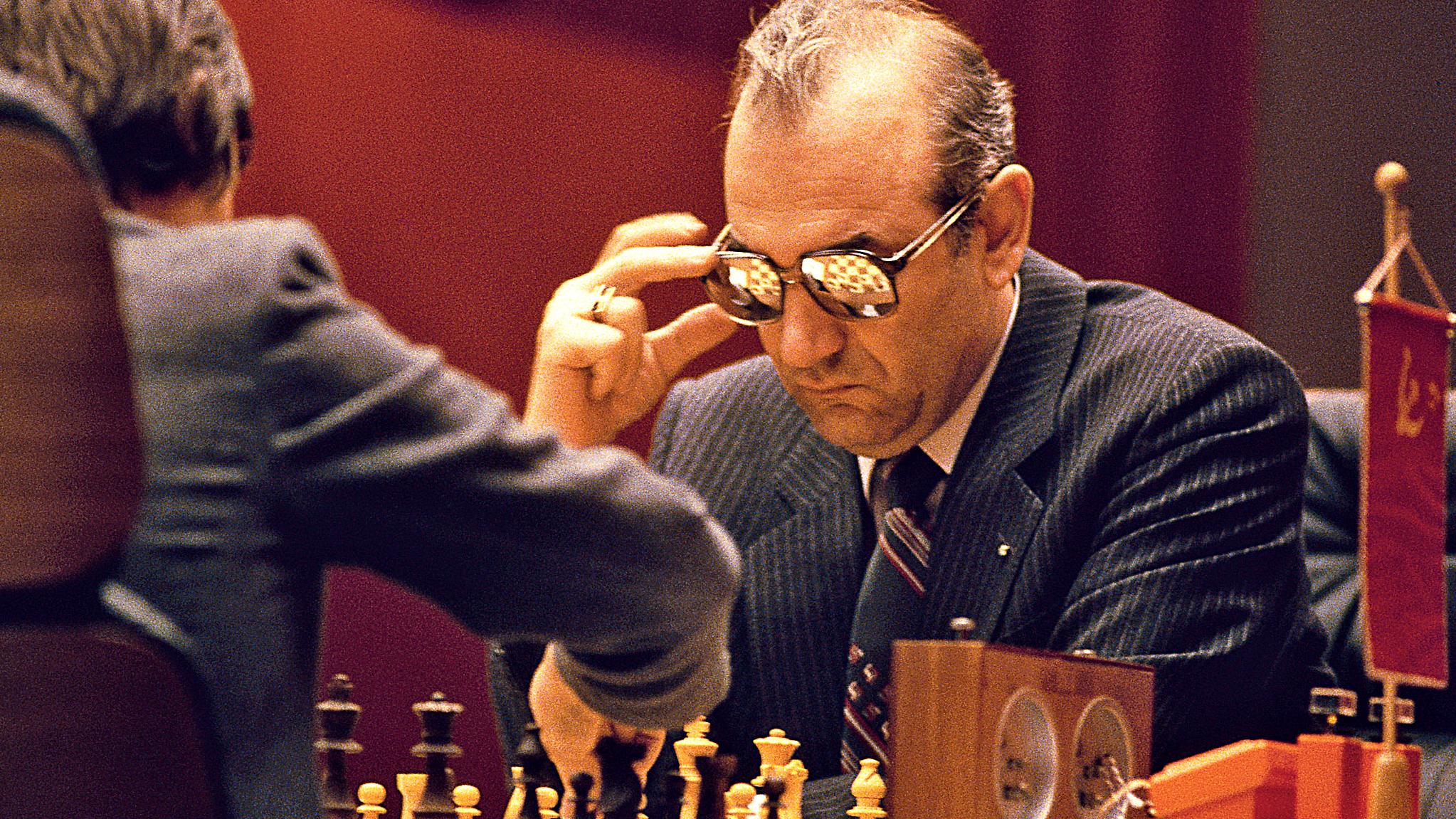 Карпов корчной 1978 счет. Корчной шахматист и Карпов. Карпов шахматист Корчной 1978.