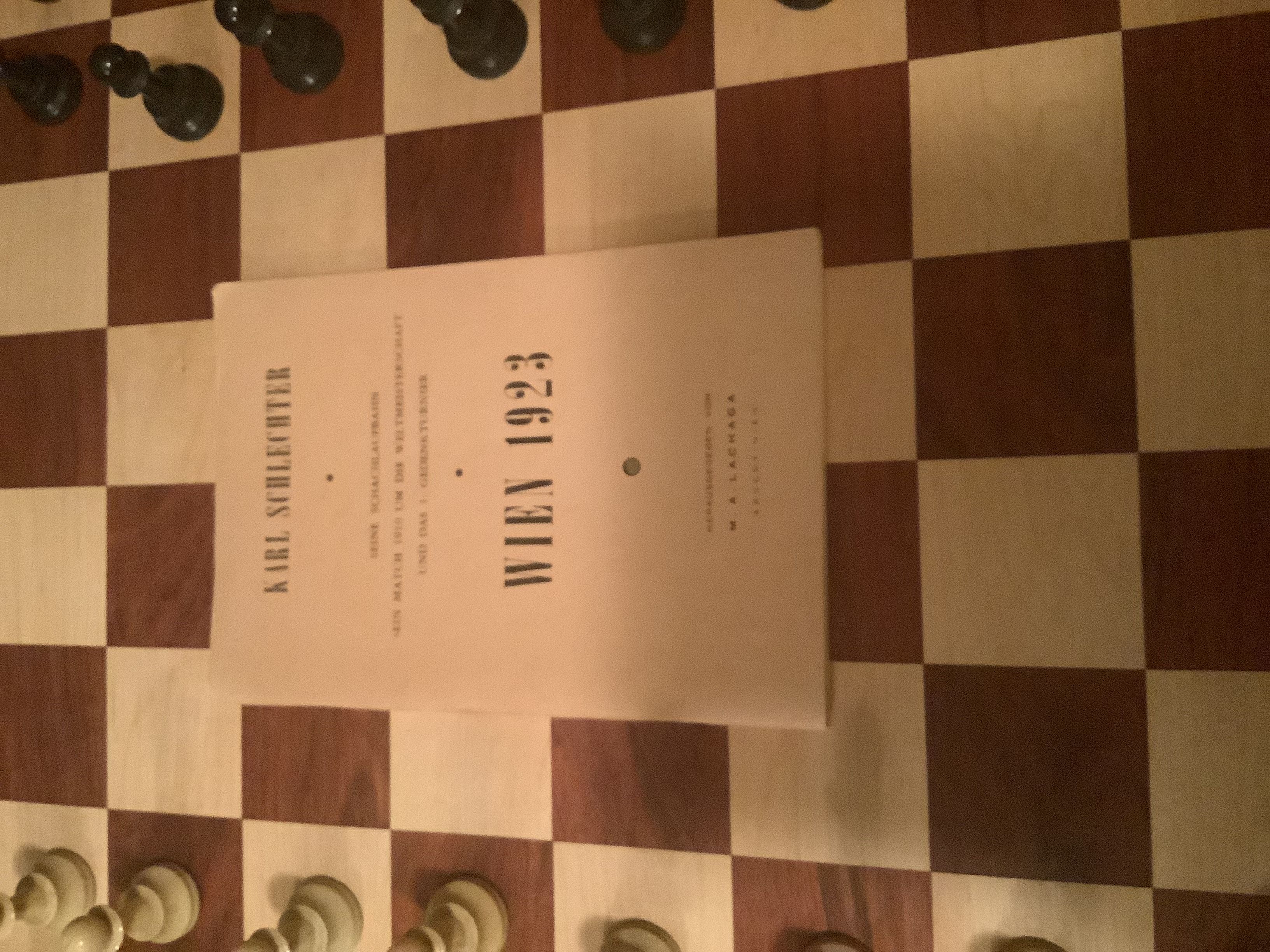 A “new” old chess set and a chess book haul - Chess Forums 