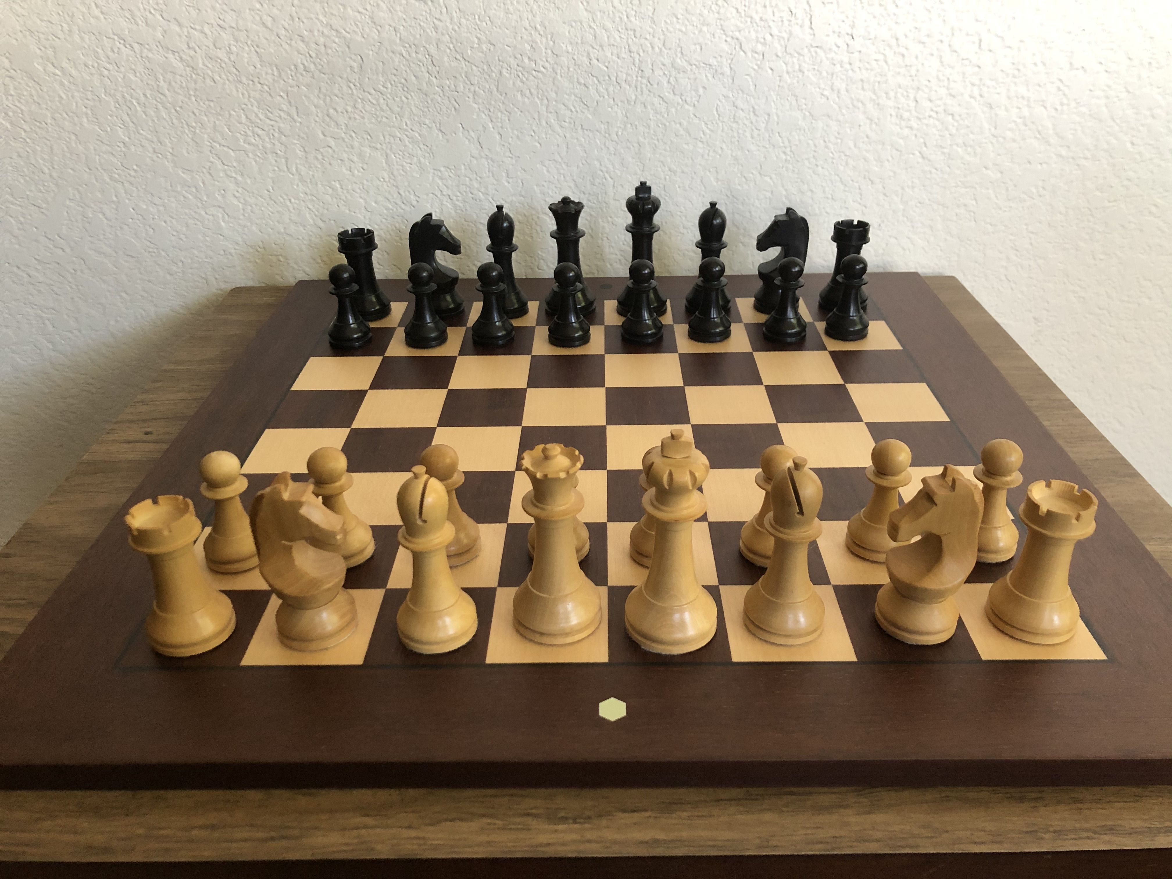HUGE 90MM WOODEN CHESS PIECES STAUNTON PATTERN FELTED USED SET VGC CHESSMEN KING 