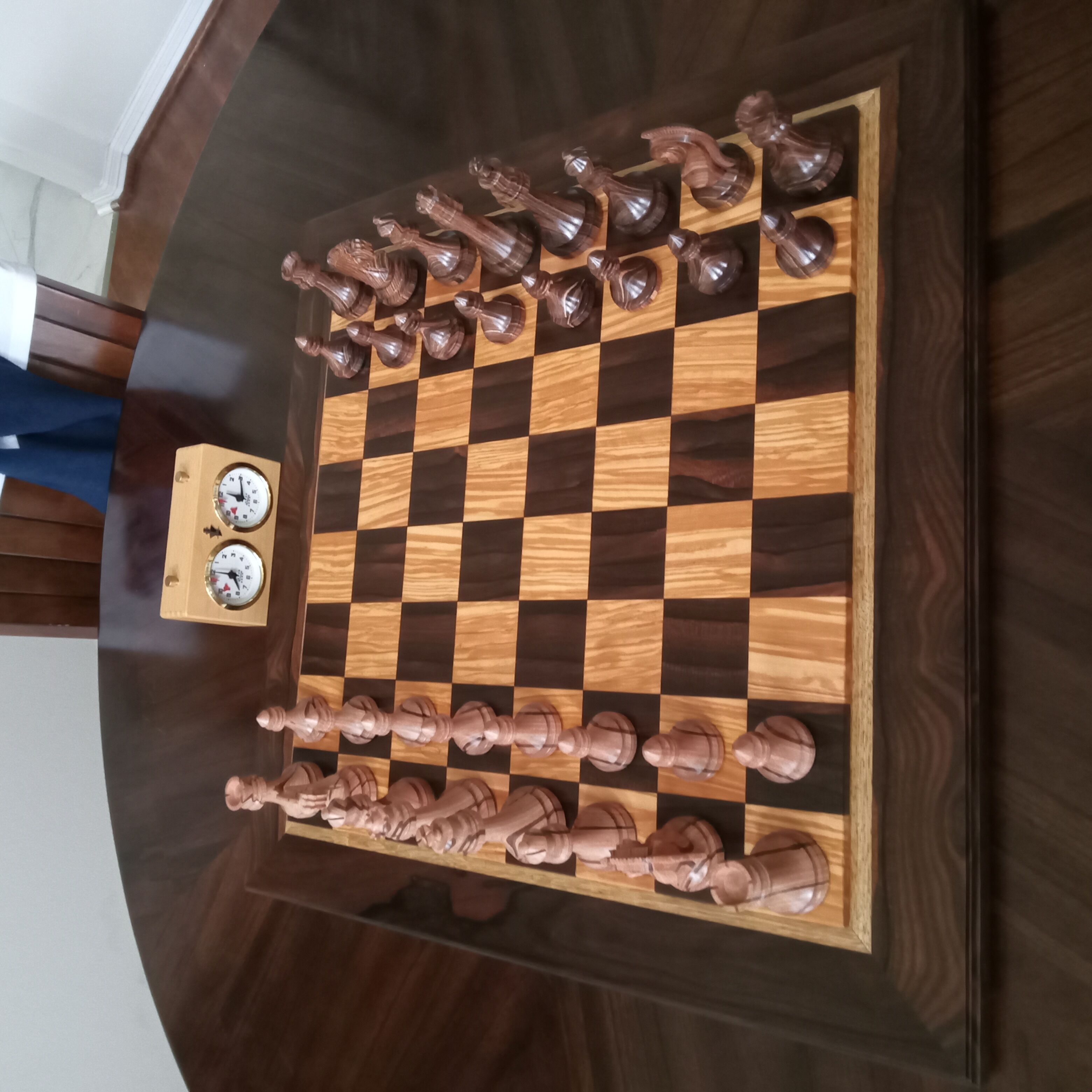 Can you identify this possibly vintage set for me? - Chess Forums - Chess .com