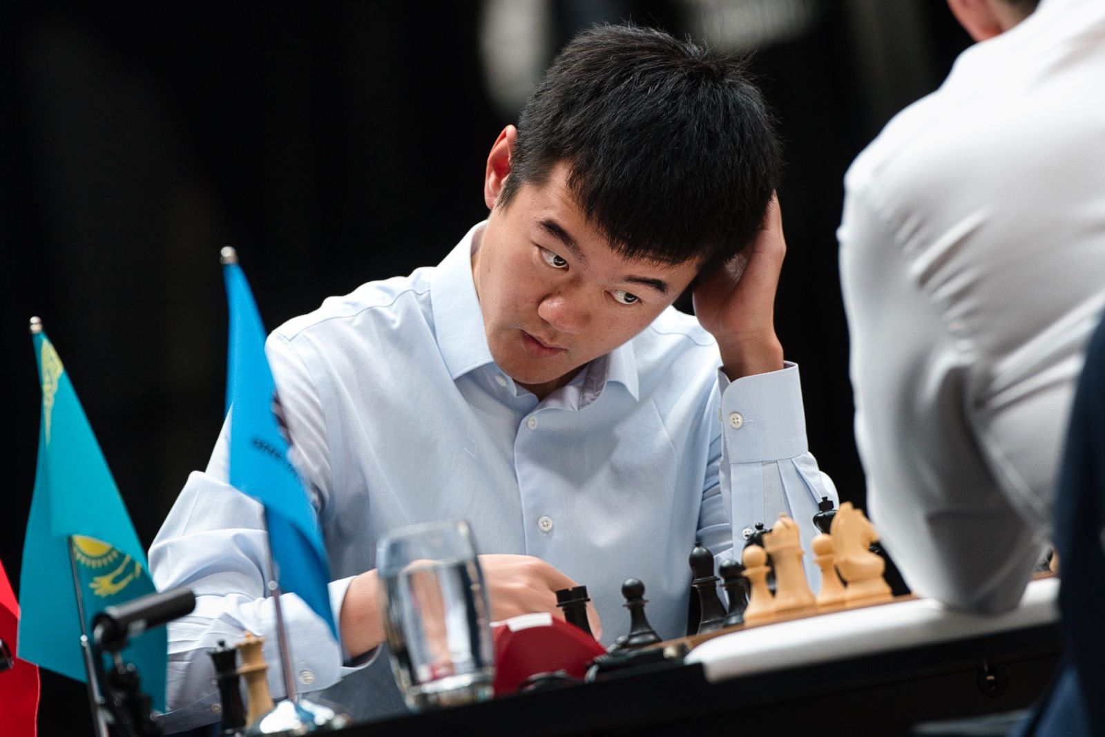 Ian Nepomniachtchi draws with Ding Liren in Game 14 of World Chess