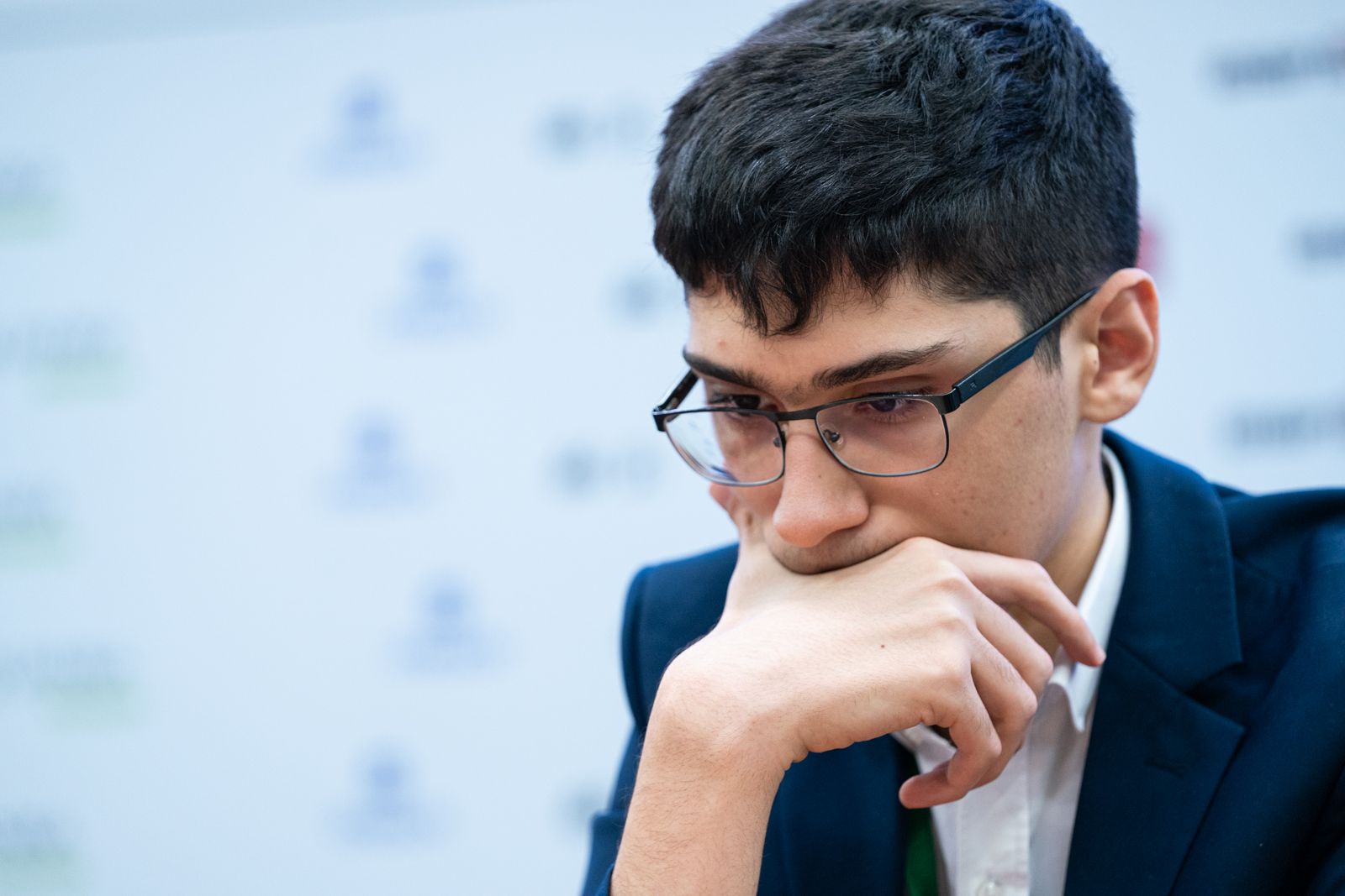 Alireza Firouzja: El nuevo astro del ajedrez que renegó de Irán