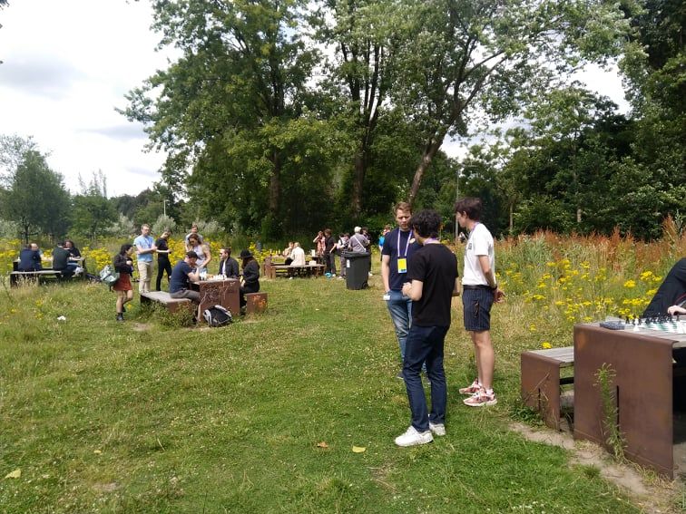 A picture of the Chess.com community picnic, as part of TwitchCon Amsterdam in 2022.