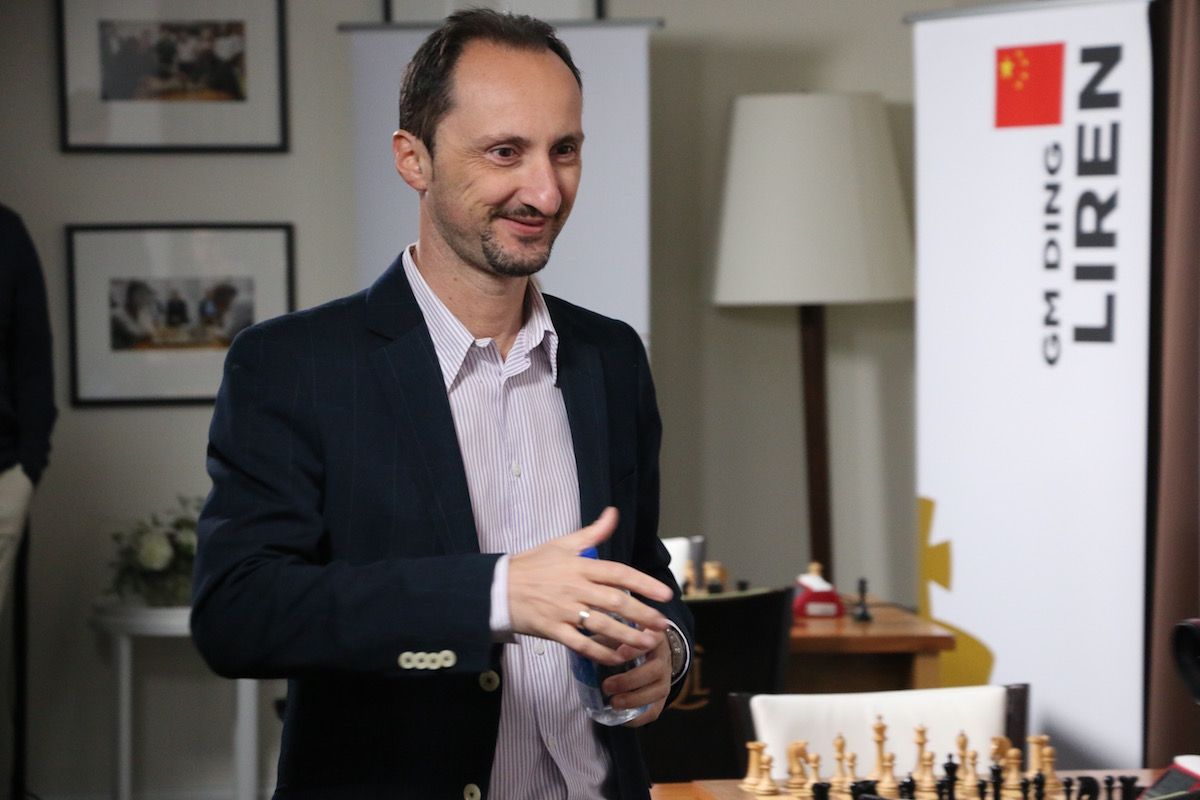 chess24 - Ding Liren wins Rook vs. Knight against Topalov