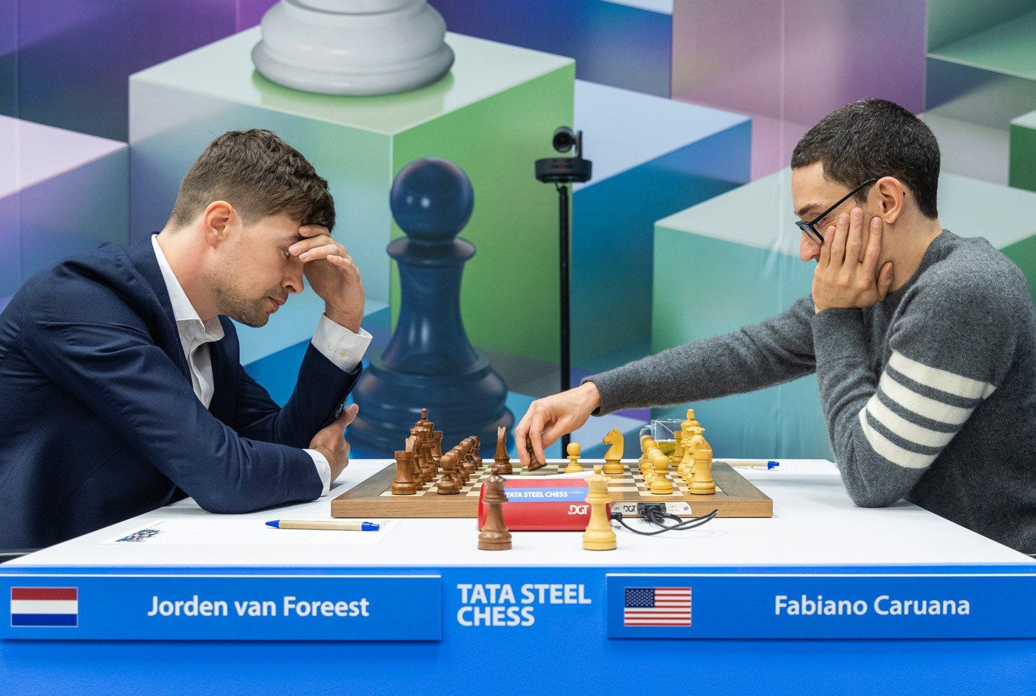 Caruana Defeats Swashbuckling Van Foreest to Join Leaders 
