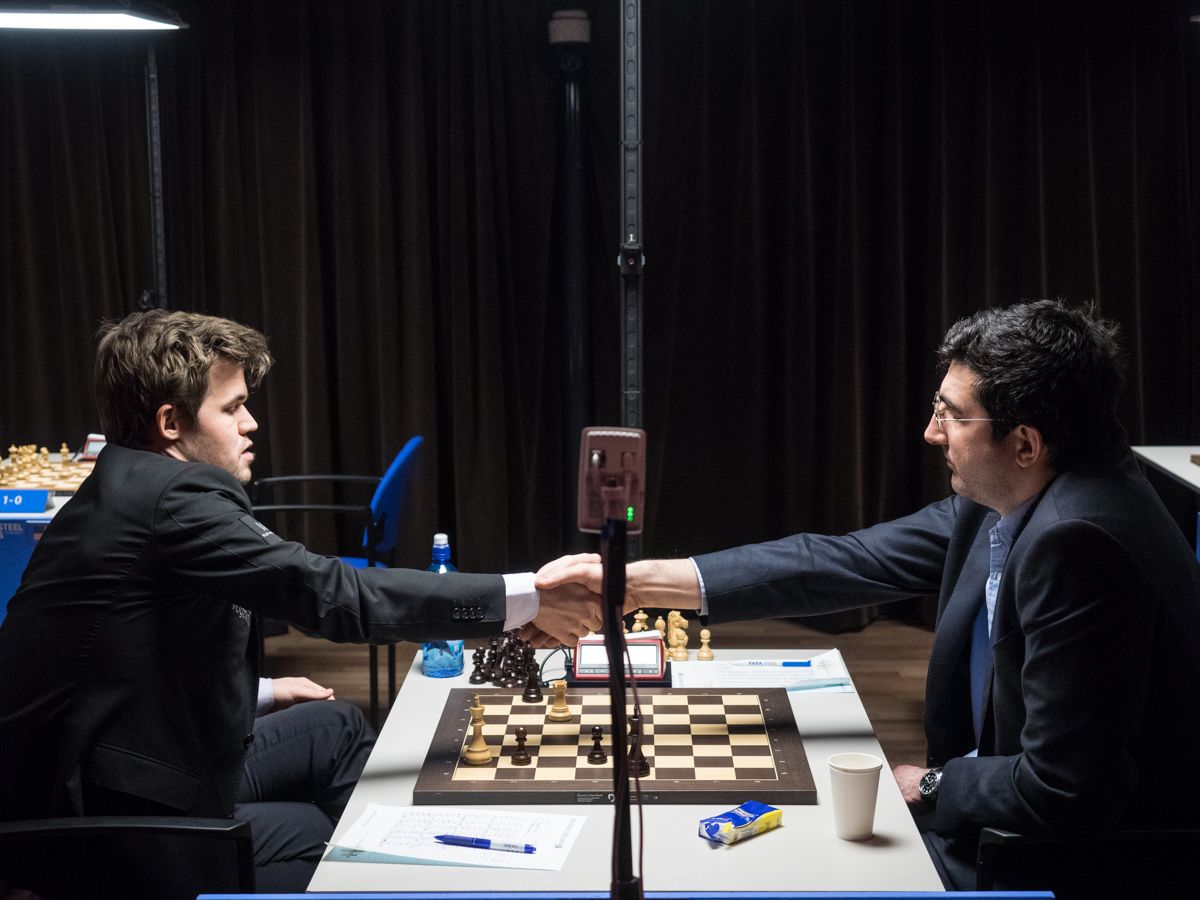 Grand Swiss 1: Anand falls, Carlsen on the edge