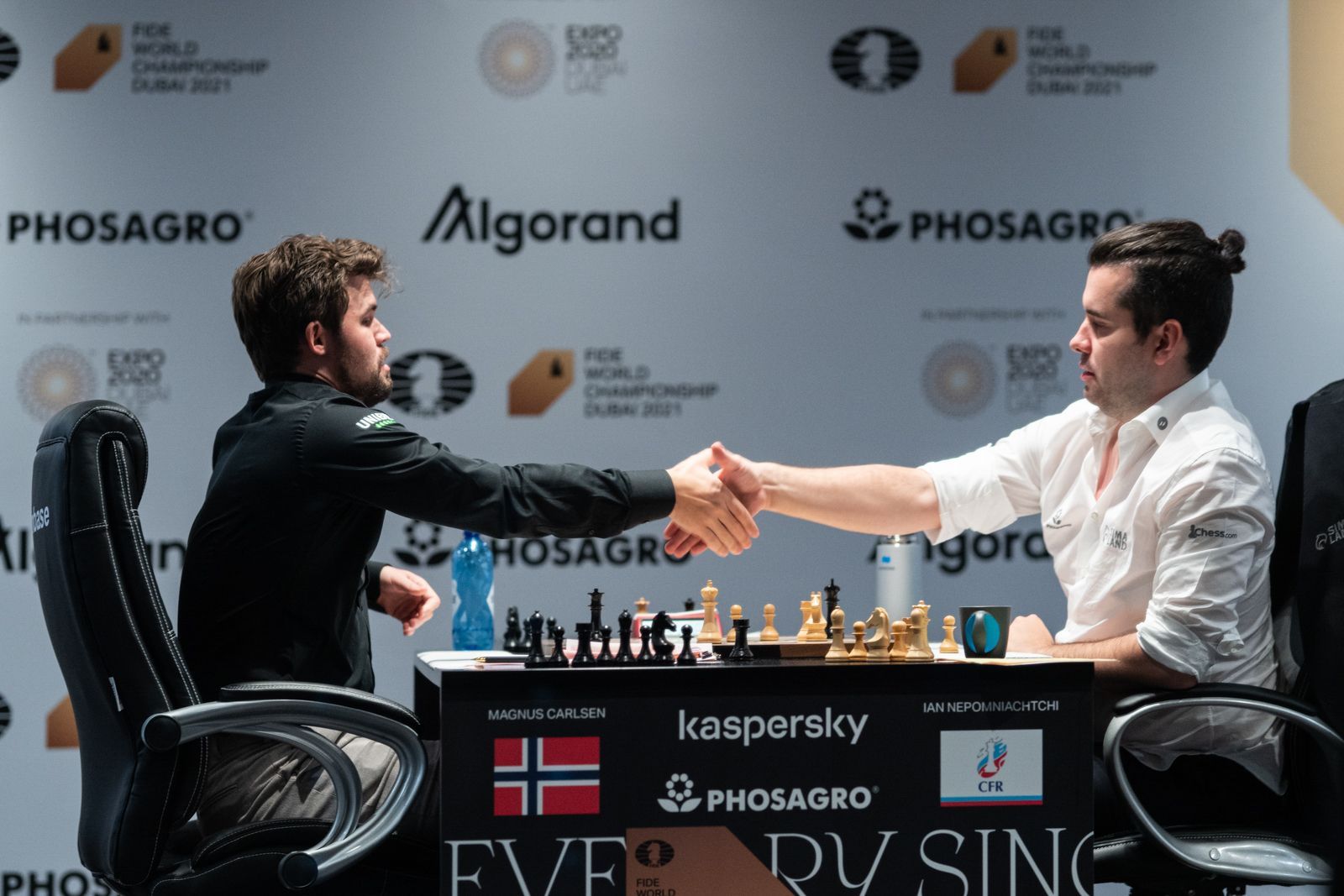 Magnus Carlsen Ian Nepomniachtchi