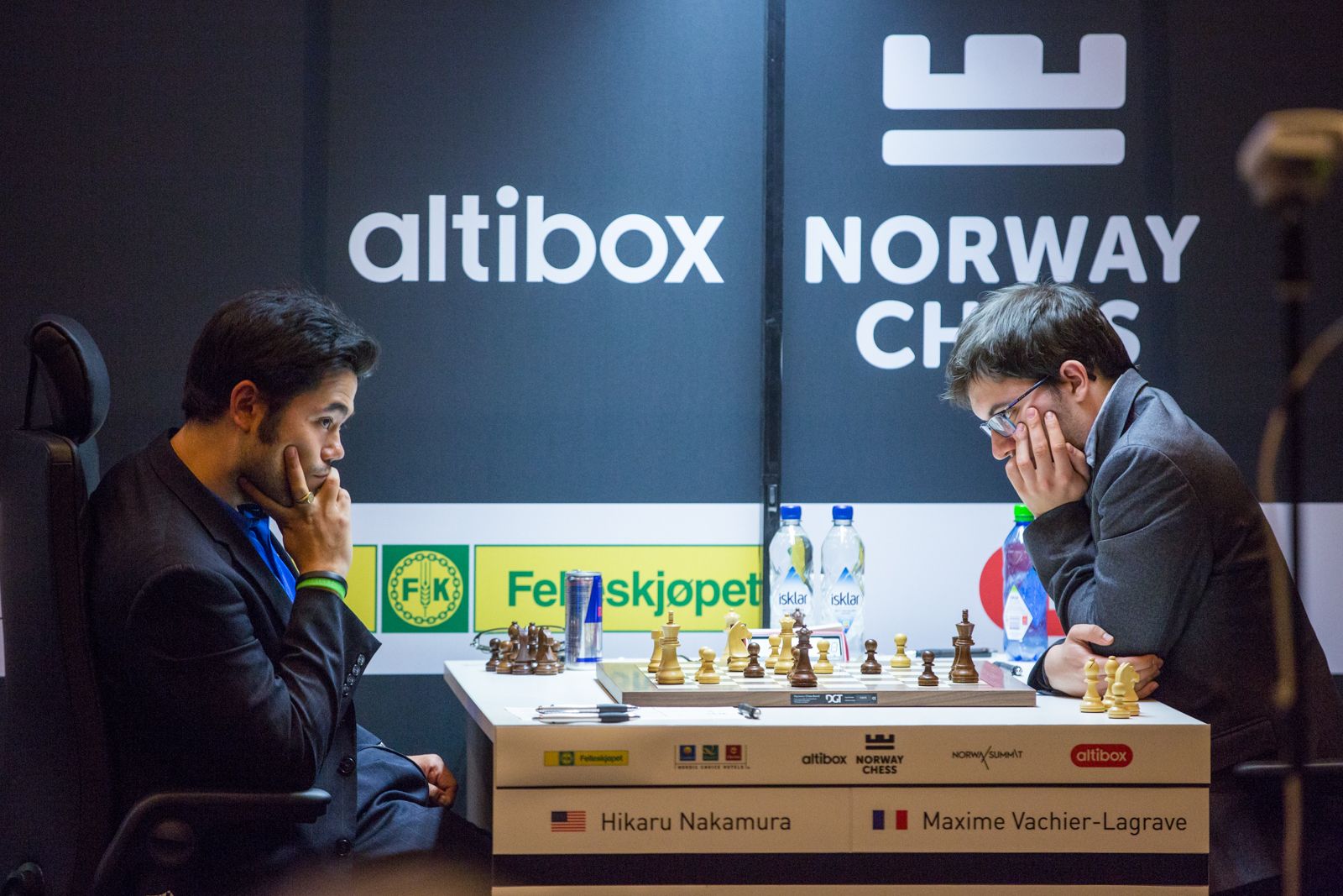 Embate Carlsen-Nakamura Acaba em Empate Na Noruega 