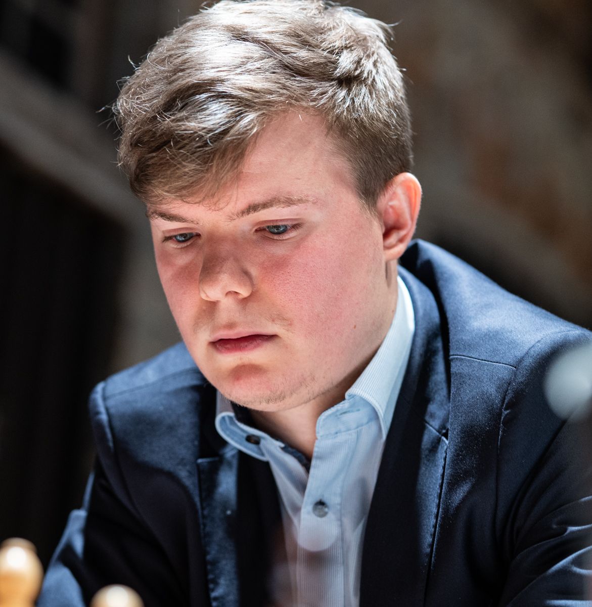 FIDE  Grand Swiss R8: Firouzja Increases Lead, Now World #4 