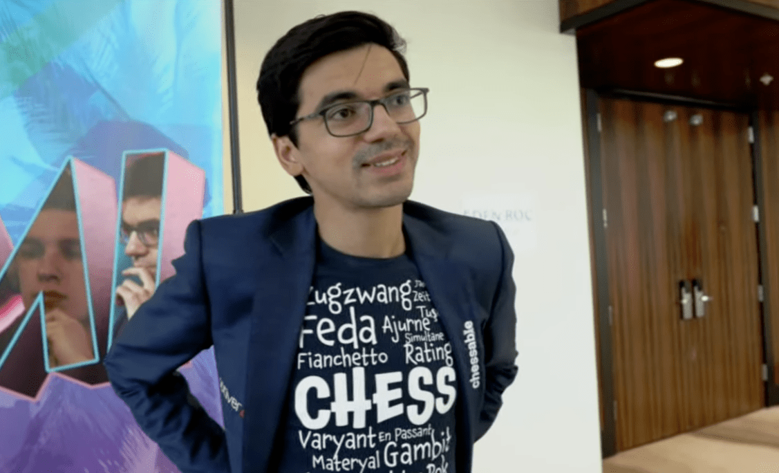 Anish Giri T-shirt chess