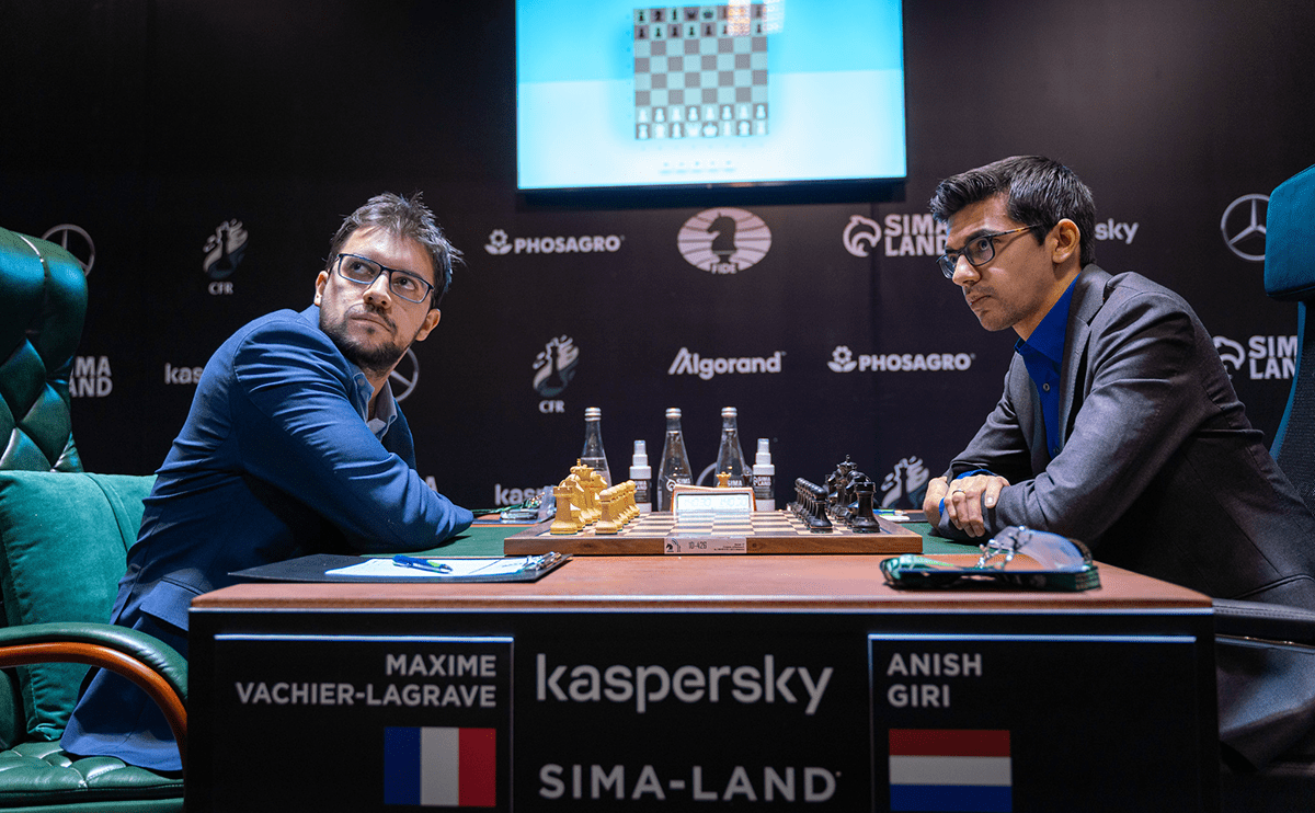 Giri Wins to Tighten Race after Nepomniachtchi and Caruana draw