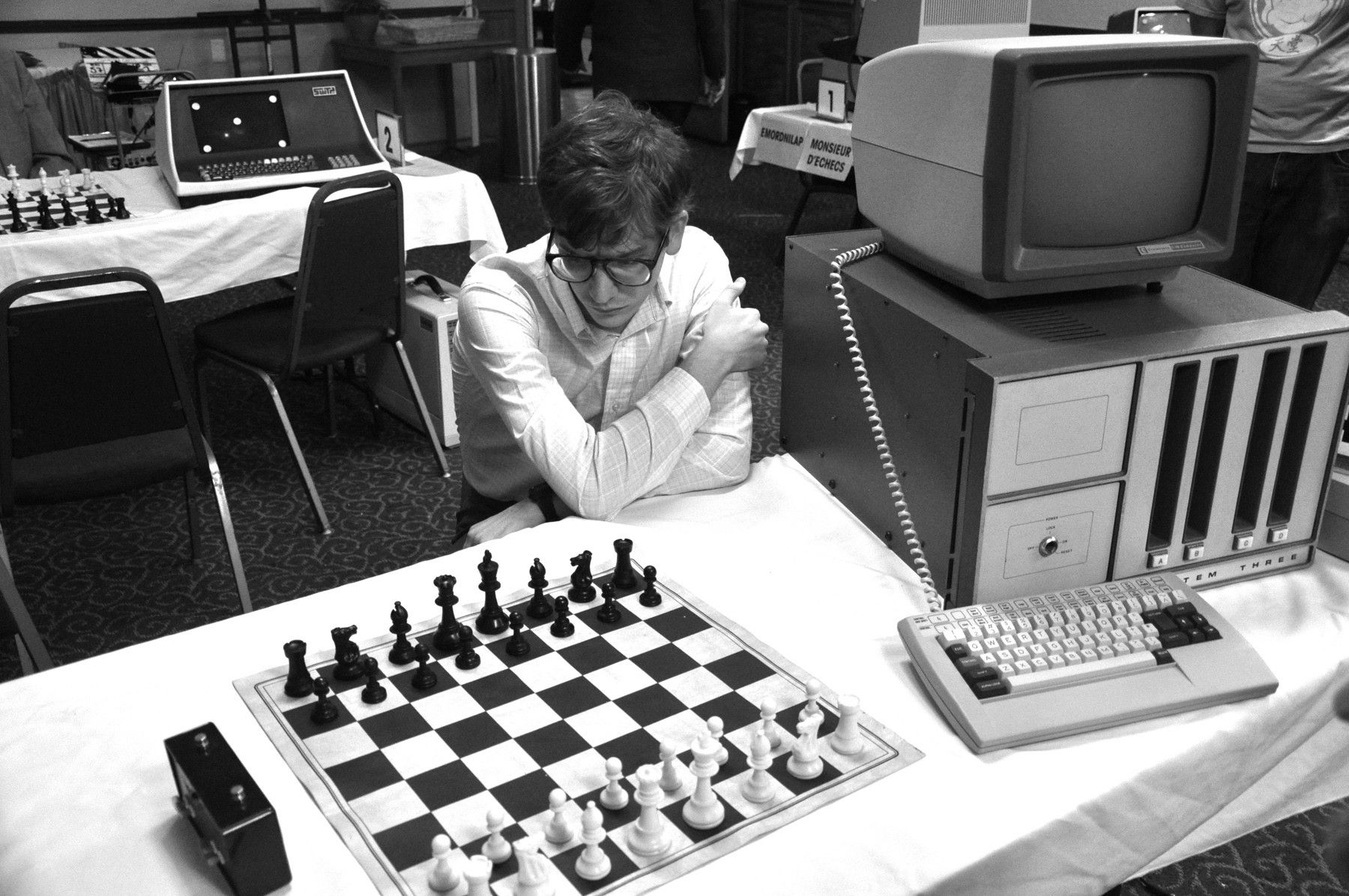 Computer chess: An opponent and an ally 