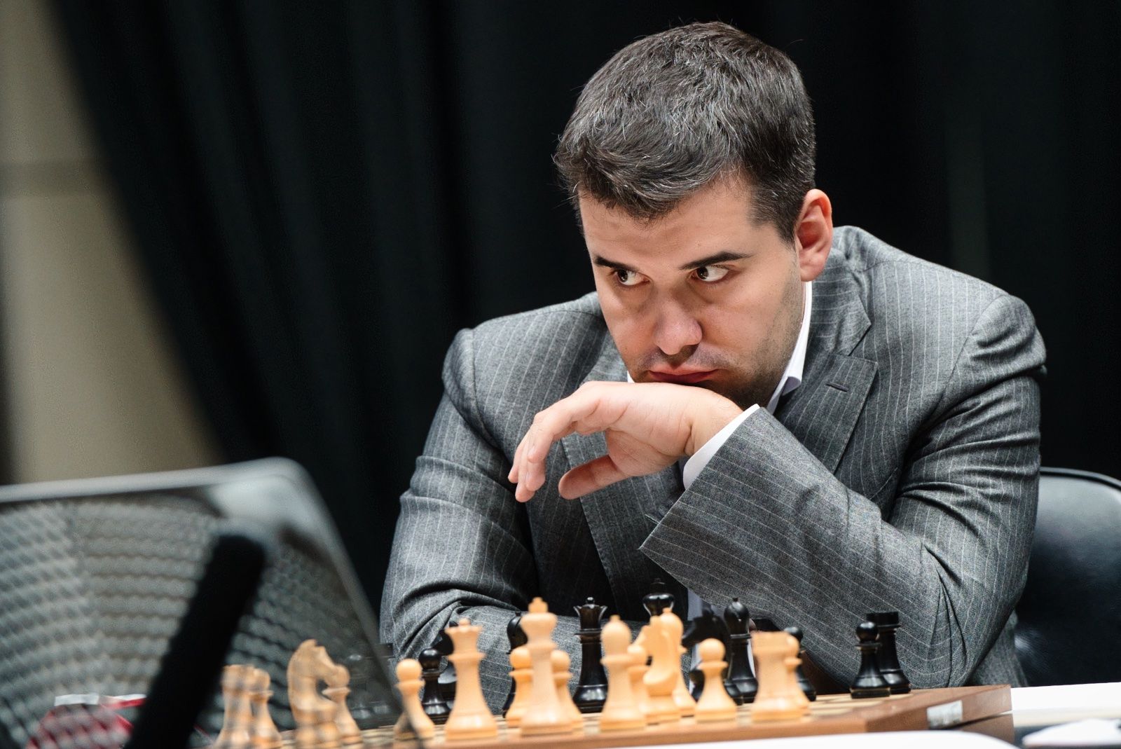 Chess: Ding misses wins and his prep leaks as Nepomniachtchi keeps the lead, World Chess Championship 2023