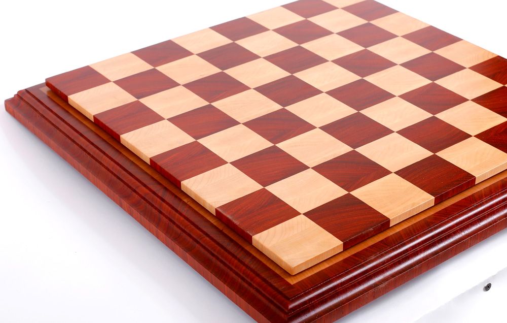 What Type Of Board Goes Well With Blood Rosewood Pieces? - Chess Forums -  Chess.Com