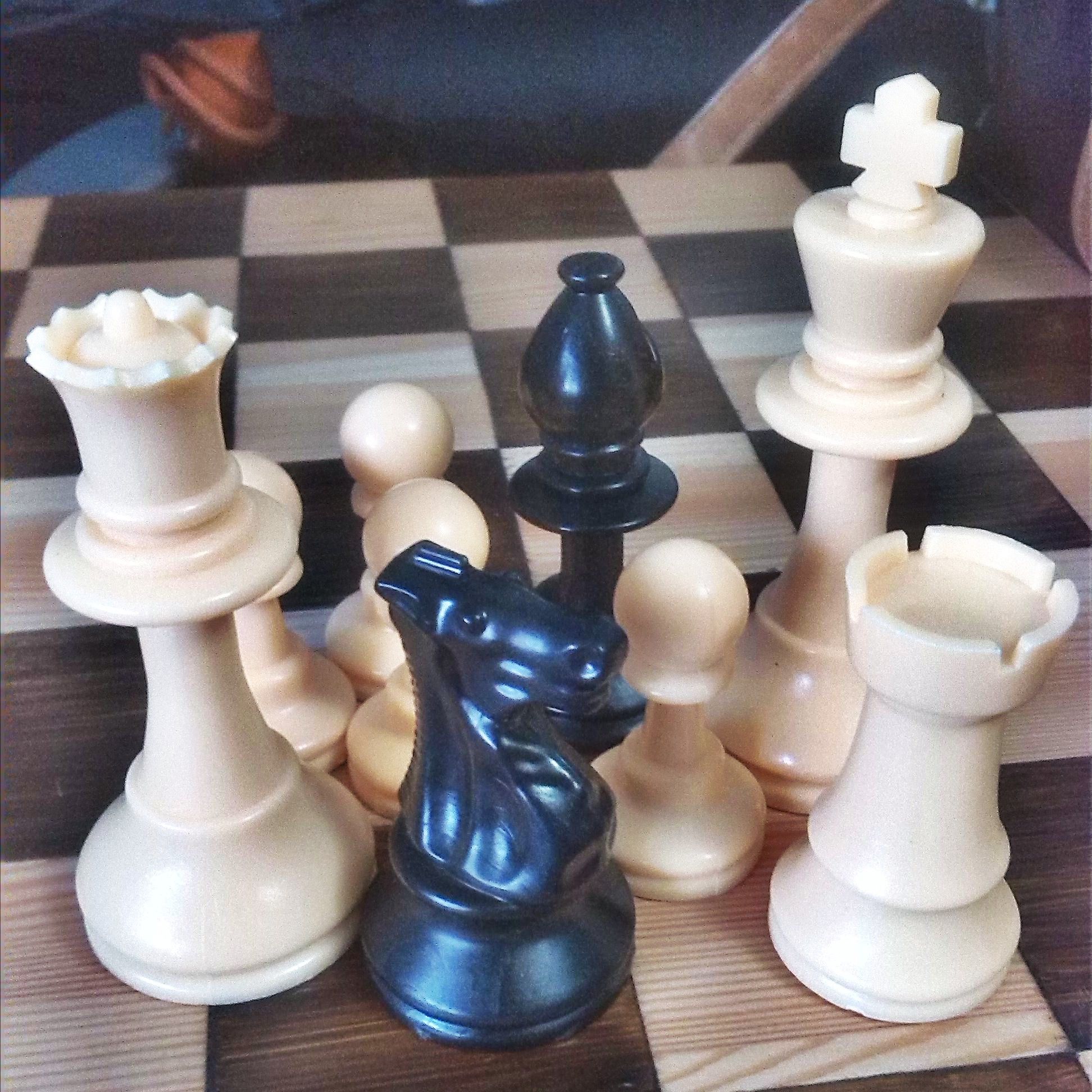 Hom Alekhine, PDF, Aberturas (xadrez)