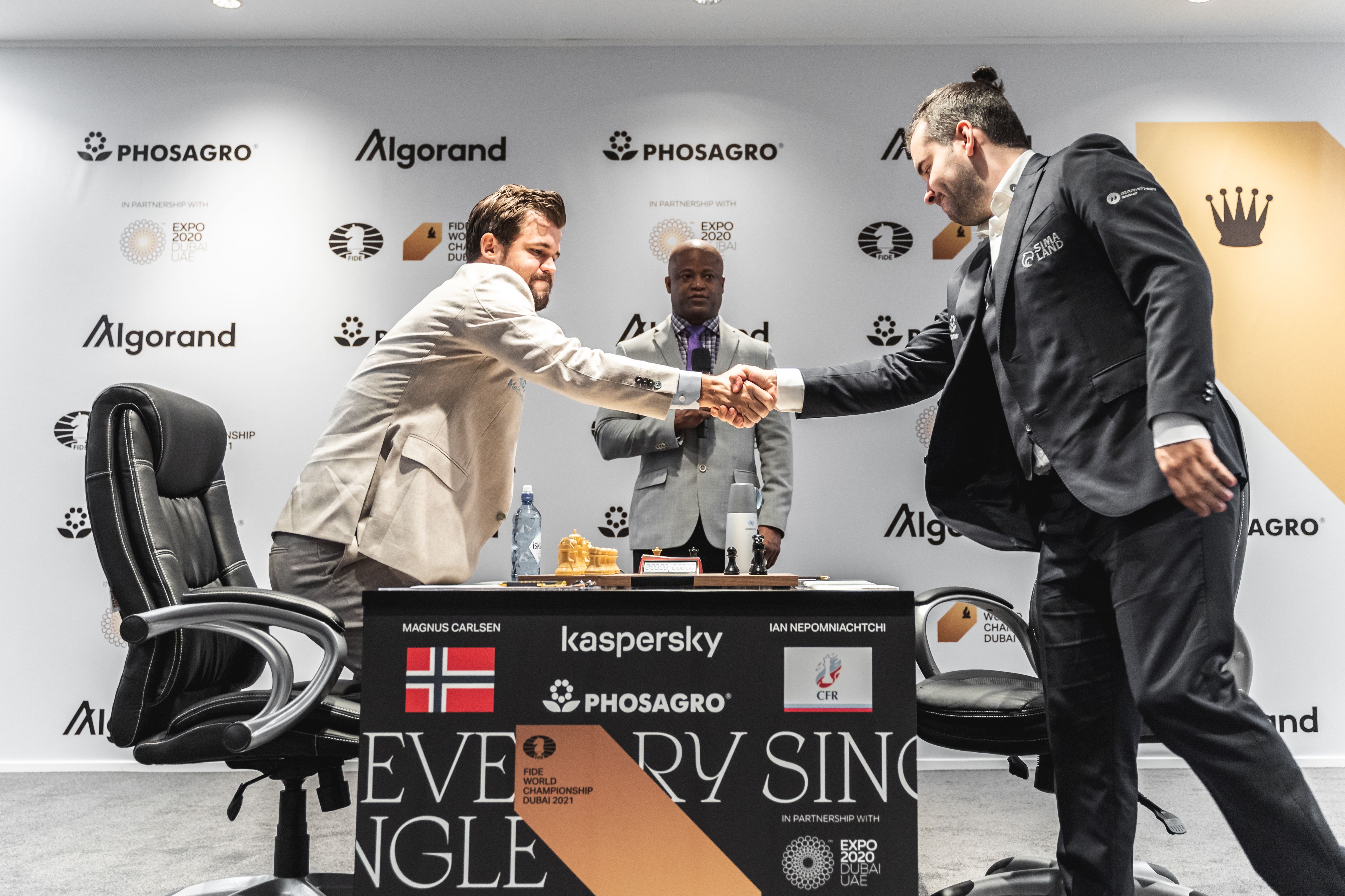 Campeonato Mundial da FIDE 2021  Carlsen v. Nepomniachtchi / Partida 5 -  GM Krikor & GM Supi 