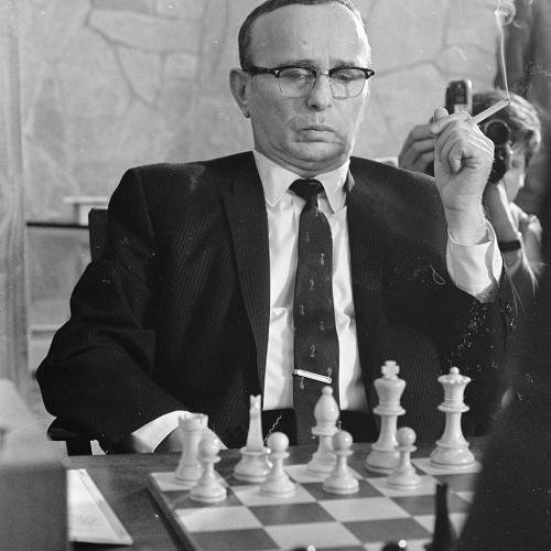 Самуел Решевски – шахматният гений, който срещна призванието си на 4-годишна възраст : Chronicle.bg