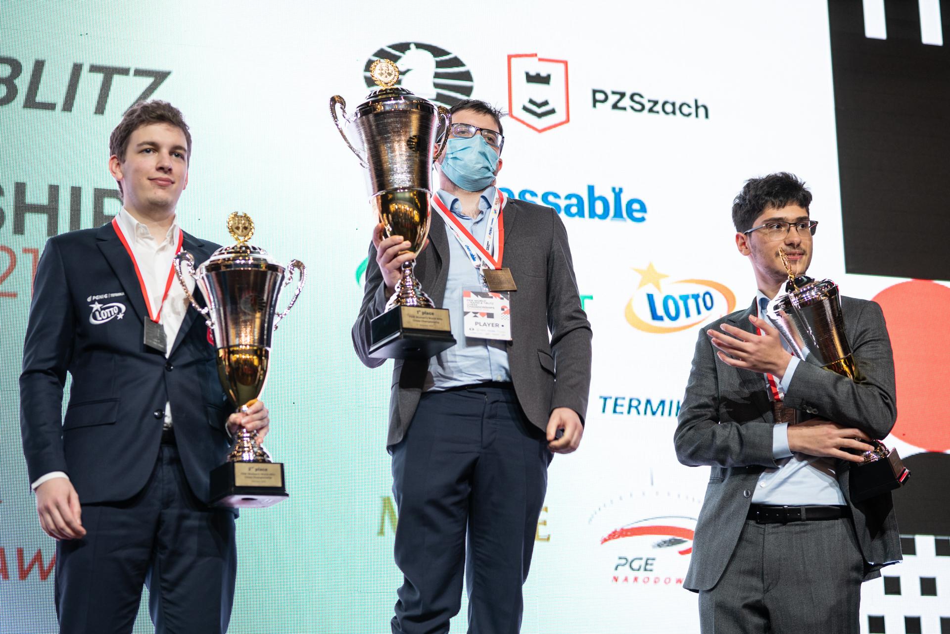 2700chess on X: 🇫🇷 Vachier-Lagrave (2813.6 +26.6, World #4 ↑8) wins the  World Blitz Championship with 15/21 after beating Duda 2-1 on tie-breaks   📷 via    / X