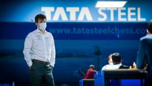 Tata Steel Chess 2022 R6: Carlsen Joins Leaders, Caruana Blunders Tragically