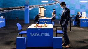 Tata Steel Chess 2022 R7: Carlsen Grabs Sole Lead; Dubov Forfeits Game