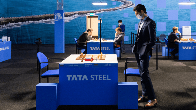 Tata Steel Chess - Rodada 7: Carlsen assume a liderança e Dubov não aparece para a rodada