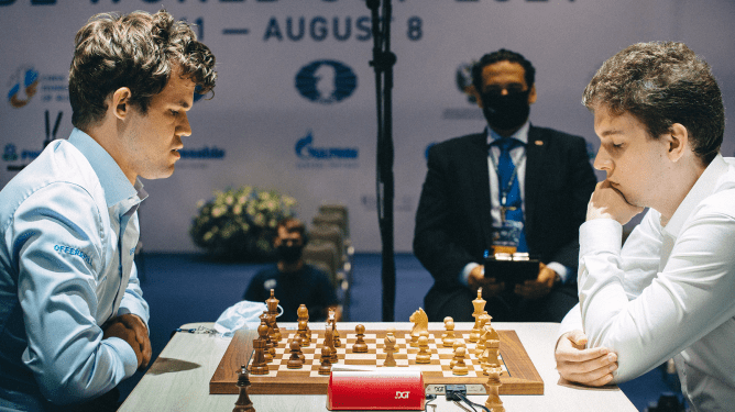 Carlsen and Duda at the 2021 FIDE World Cup. Photo: Anastasiia Korolkova/FIDE.
