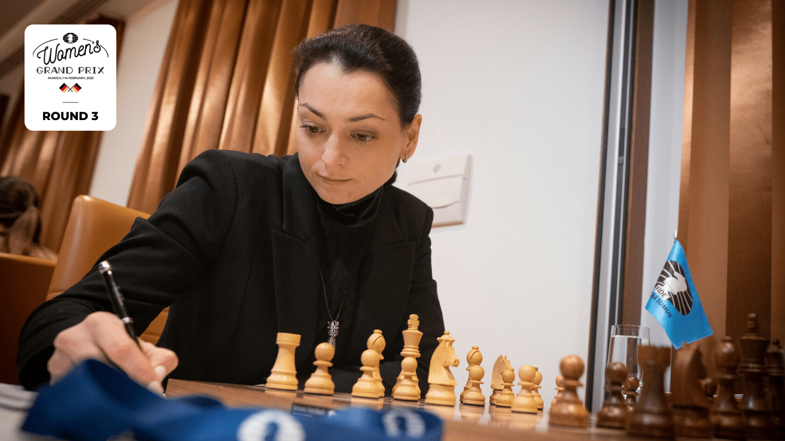 Kosteniuk Goes 3-0, Extends Lead to Full Point