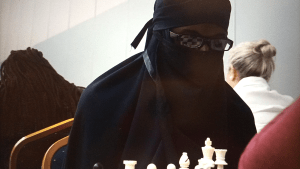 Кенийский шахматист выдавал себя за женщину
