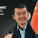 제17대 세계 챔피언에 오른 중국의 딩 리런