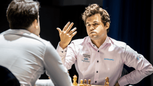 Carlsen busca sua primeira vitória na Copa do Mundo