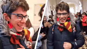 U16-Weltmeister in der Schule in einem viralen Video bejubelt