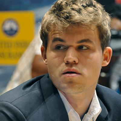 Carlsen Close to World Title After Anand Blunders in Game 9