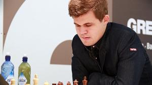 Carlsen Strikes Back; Naiditsch Leads After Grenke Round 4
