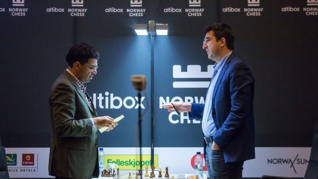 Kramnik bat Anand et rejoint Nakamura en tête à Stavanger