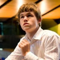 Magnus Carlsen extends lead in Aerosvit