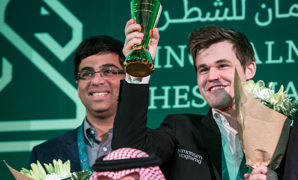 Son Günde Muhteşem Oynayan Carlsen Dünya Yıldırım Satranç Şampiyonasını Kazandı