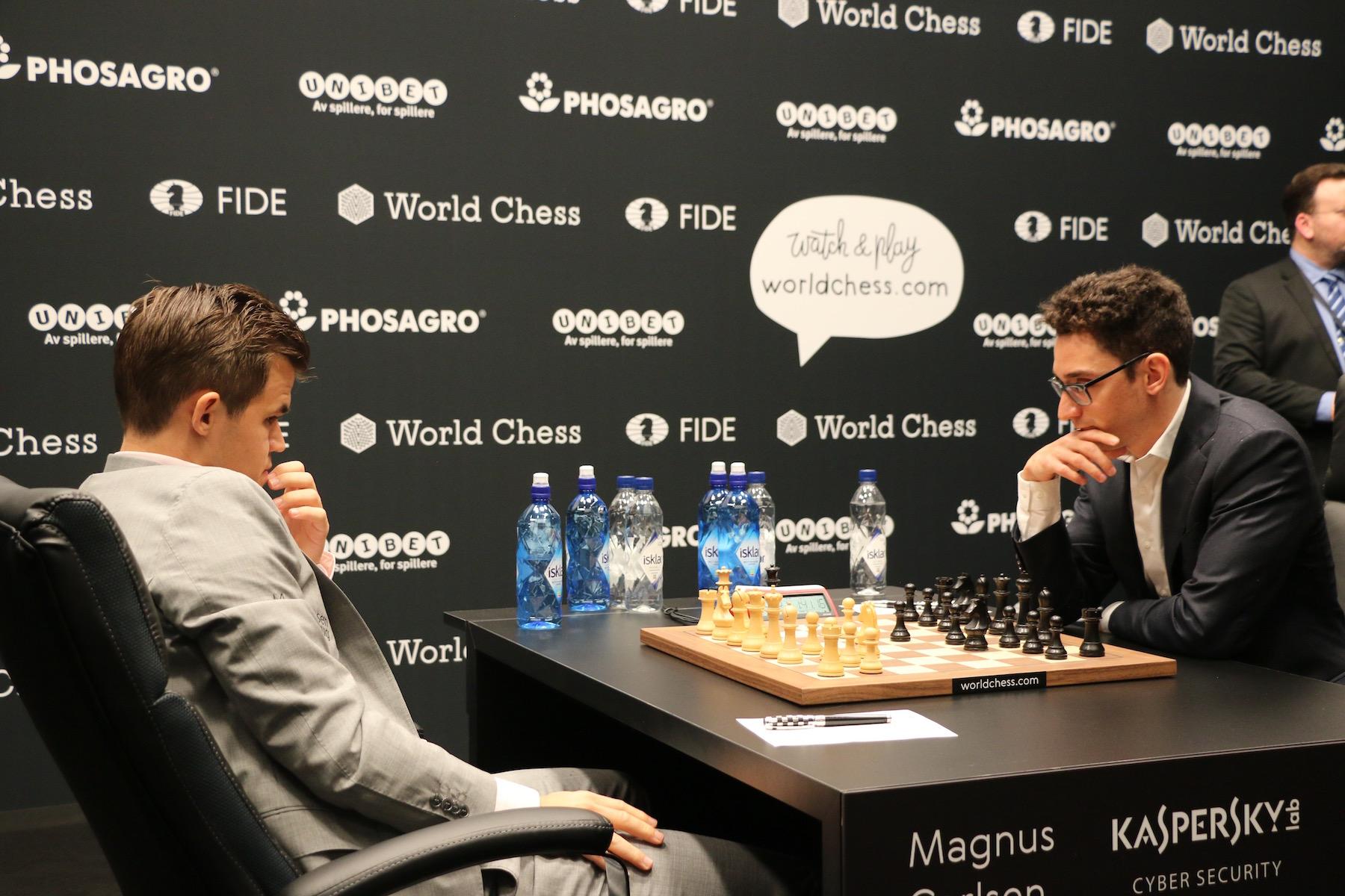World Chess Championship Game 1: Caruana Struggles But Holds Draw Against  Carlsen 