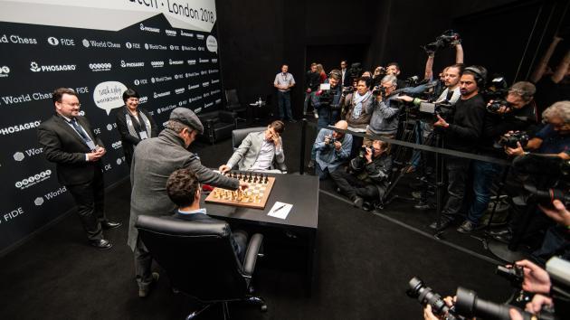 Mundial de Xadrez Partida 5: Gambito Surpreendente de Caruana Não Quebra o  Impasse 